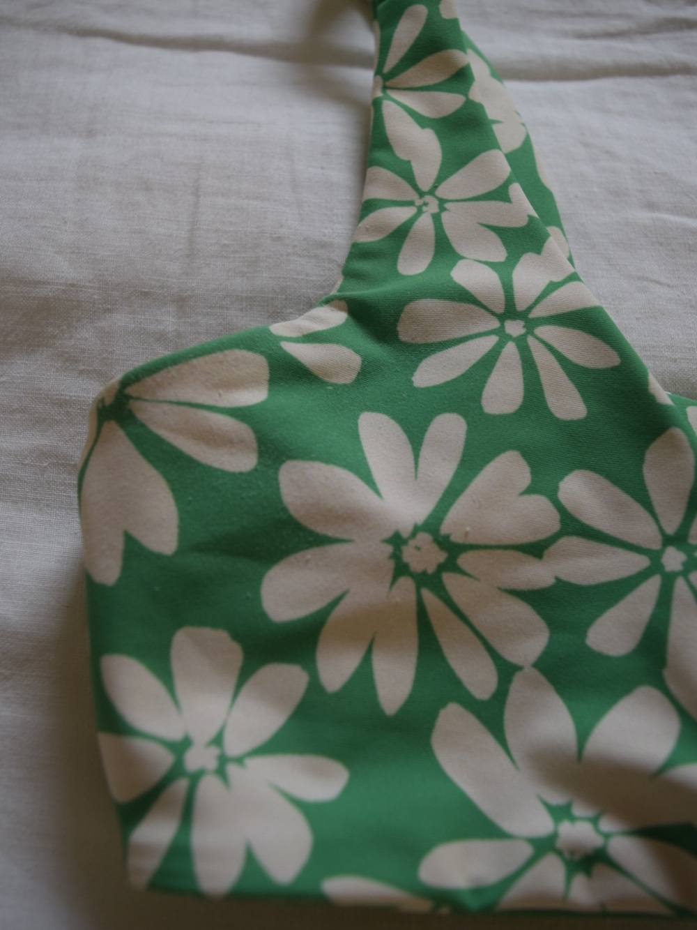 Skatie Georgia Green and White Floral Bikini & CoverUp Set Sz Medium/Small - Picture 6 of 9